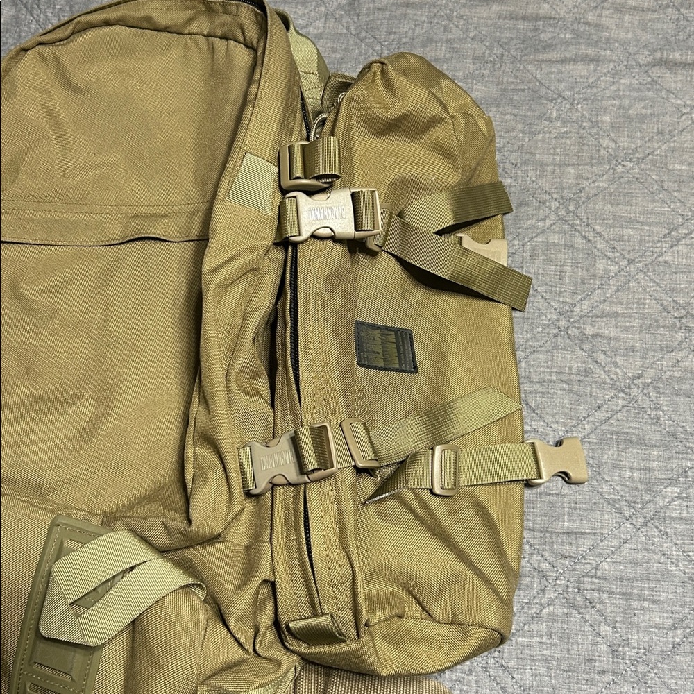 Blackhawk tactical three day assault pack, coyote with expansion pouch - Picture 5 of 5